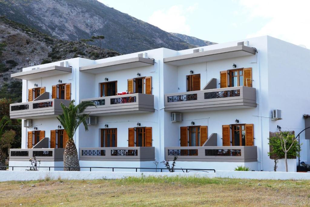 Idomeneas Apartments ซูเยีย ภายนอก รูปภาพ